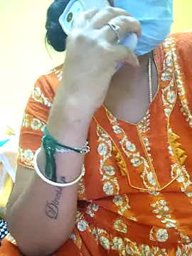 Snapshot of navyasree143 chatting on October 5, 2:43 am navyasree143 online show from October 5, 2:43 am