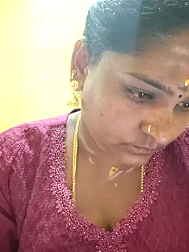 Snapshot of navyasree143 chatting on October 10, 6:12 am navyasree143 online show from October 10, 6:12 am
