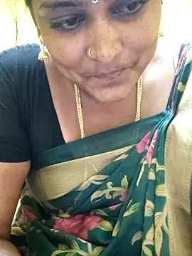 Snapshot of navyasree143 chatting on October 23, 5:51 am navyasree143 online show from October 23, 5:51 am