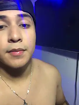 Snapshot of loki32men chatting on September 26, 4:16 am loki32men online show from September 26, 4:16 am