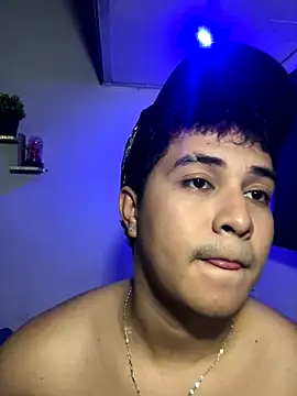 Snapshot of loki32men chatting on September 27, 4:06 am loki32men online show from September 27, 4:06 am