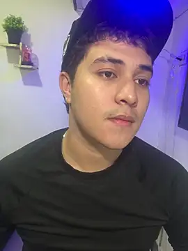 Snapshot of loki32men chatting on September 30, 3:33 am loki32men online show from September 30, 3:33 am