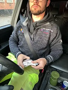 Jasonsnzuk online show from October 27, 7:12 am