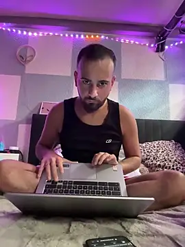 juan03065 online show from June 16, 11:57 am
