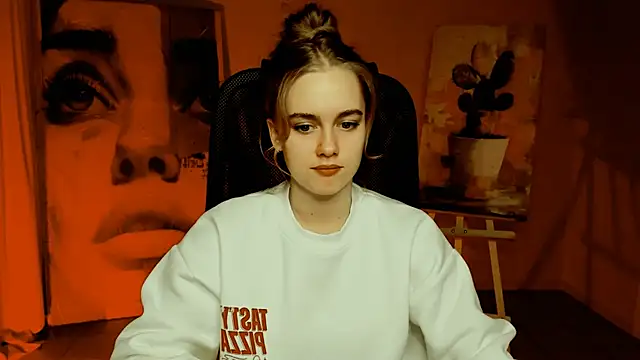 JuneWoods online show from April 24, 12:40 pm