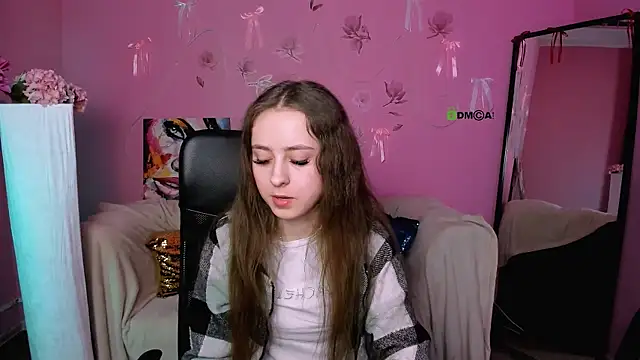 rebecca smile online show from April 20, 12:19 pm