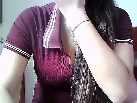 Snapshot of larj021bb chatting on November 2, 1:35 pm larj021bb online show from November 2, 1:35 pm