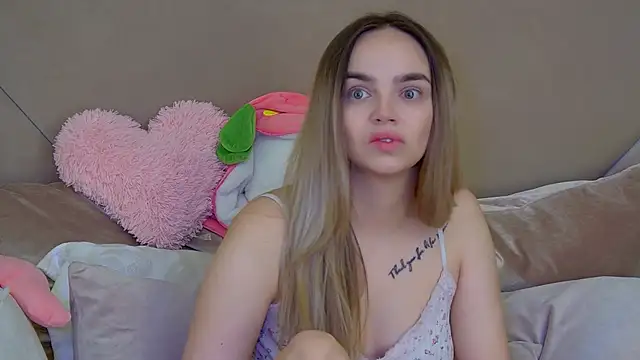 Snapshot of AnitaVenture chatting on November 16, 4:07 am AnitaVenture online show from November 16, 4:07 am