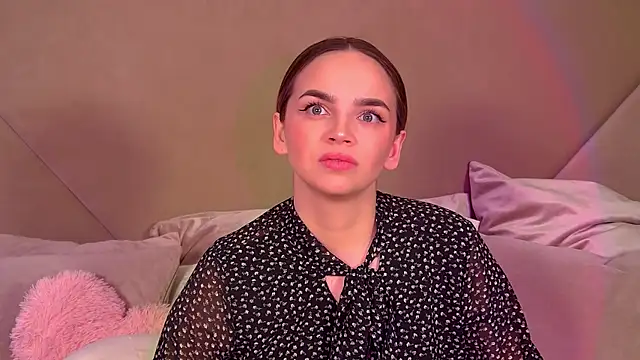 Snapshot of AnitaVenture chatting on November 28, 4:26 am AnitaVenture online show from November 28, 4:26 am