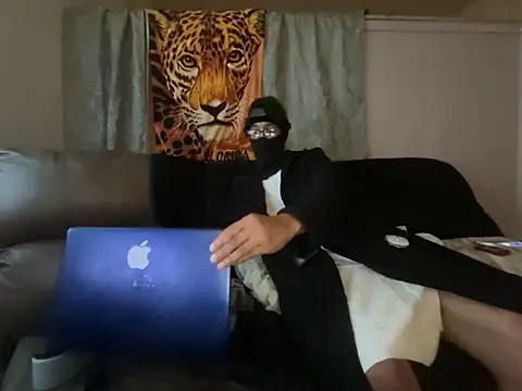 ThrowedWorldWide online show from April 18, 1:04 pm