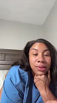 Snapshot of NeliaHexxen chatting on October 3, 4:04 pm NeliaHexxen online show from October 3, 4:04 pm