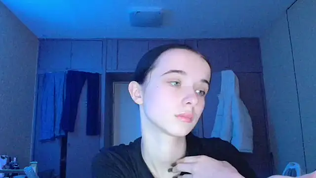 Emilia Light online show from December 18, 9:26 am