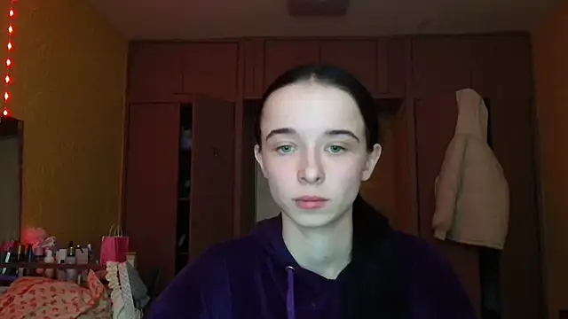 Emilia Light online show from March 2, 8:21 am