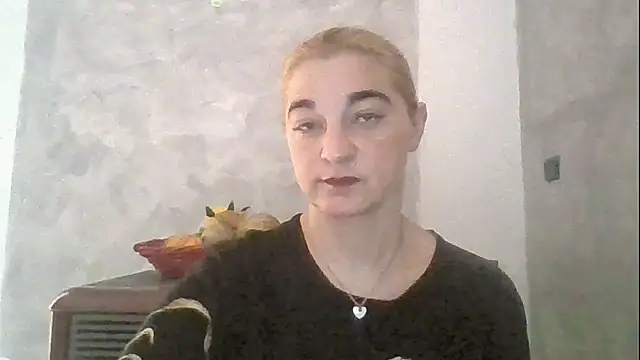 GoldenAngelMilf online show from April 22, 12:50 pm