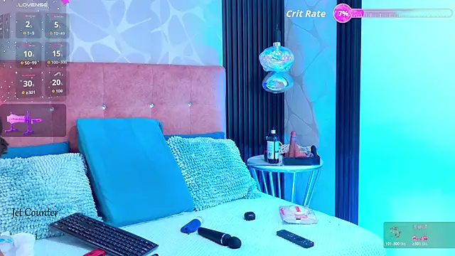 LiaTeylor online show from April 11, 7:07 pm