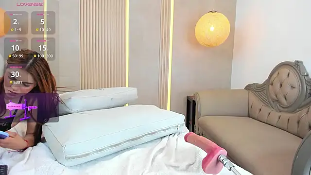 beca winn online show from November 13, 7:24 pm