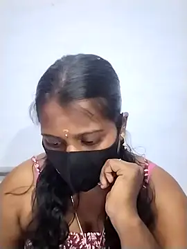 Snapshot of Tamil_Hot_Sandy chatting on March 13, 5:36 am Tamil Hot Sandy online show from March 13, 5:36 am