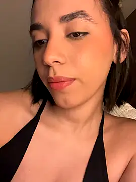 Snapshot of Capricho_01 chatting on October 27, 12:31 pm Capricho 01 online show from October 27, 12:31 pm