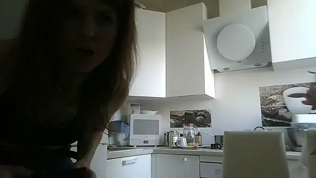 Arivonne online show from February 18, 7:04 am