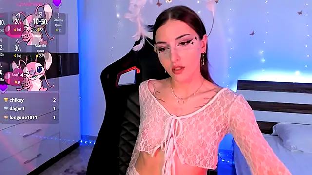 Snapshot of AmyVilvet_ chatting on October 31, 9:16 pm AmyVilvet online show from October 31, 9:16 pm