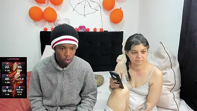 Snapshot of Yin_yang_hot chatting on October 31, 10:38 am Yin yang hot online show from October 31, 10:38 am