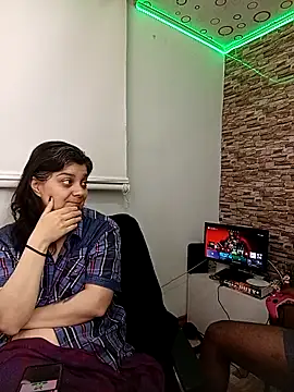 Snapshot of Yin_yang_hot chatting on November 28, 4:37 am Yin yang hot online show from November 28, 4:37 am