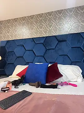 Angelina Roa online show from March 27, 3:01 pm