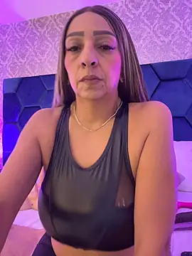 Snapshot of Angelina_Roa chatting on July 6, 2:14 pm Angelina Roa online show from July 6, 2:14 pm