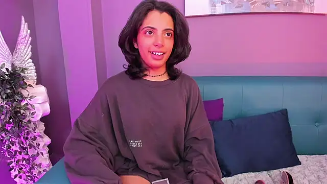 Alessiia   online show from November 18, 3:56 am