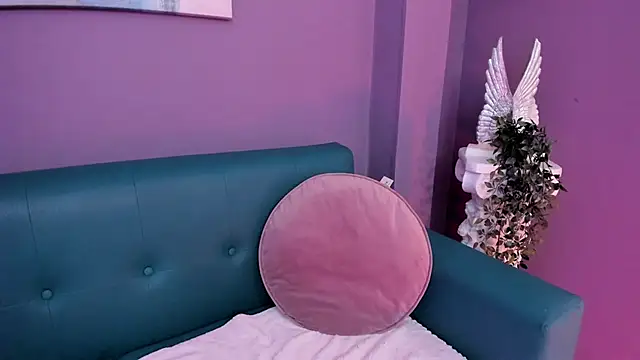 Alessiia   online show from January 8, 3:31 am