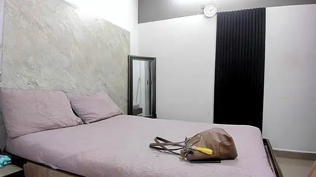 Snapshot of Chanel-munoz chatting on November 28, 2:36 am Chanel-munoz online show from November 28, 2:36 am