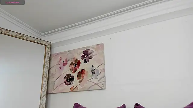 sofi laane online show from November 23, 1:22 pm