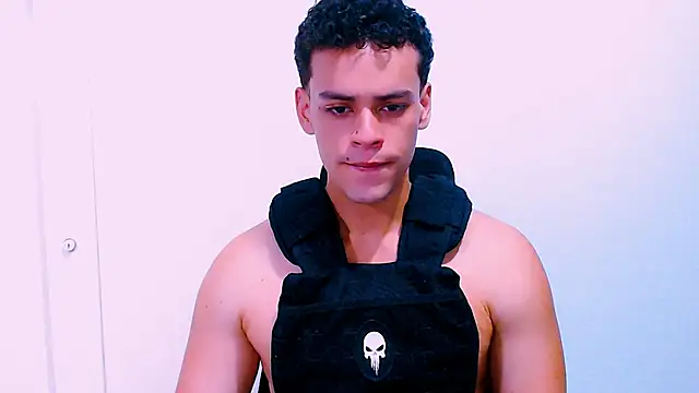 Snapshot of DominicBlazze chatting on October 16, 7:15 pm DominicBlazze online show from October 16, 7:15 pm