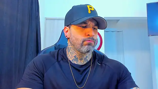 JoshRigby online show from February 1, 8:29 pm