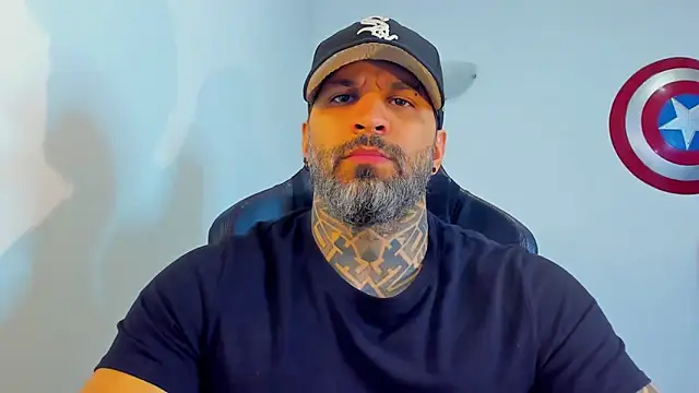 JoshRigby online show from April 20, 7:37 pm