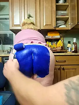 violentviolet68 online show from March 14, 7:36 am