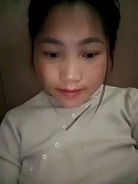 min-xinh online show from February 3, 10:37 pm