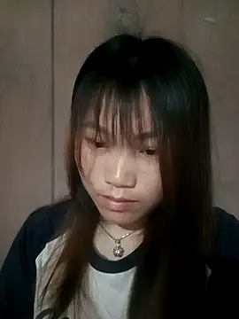 min-xinh online show from March 2, 11:00 pm