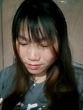 min-xinh online show from March 17, 1:58 pm