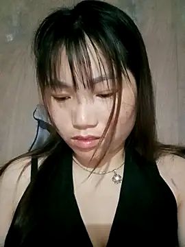 min-xinh online show from March 18, 11:19 pm