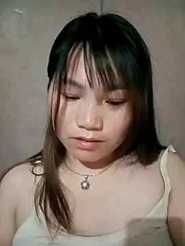 min-xinh online show from March 25, 9:43 pm