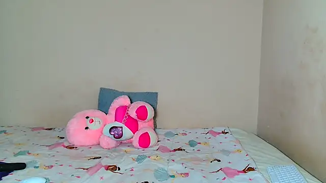 SlimSexxy21 online show from November 17, 9:15 am