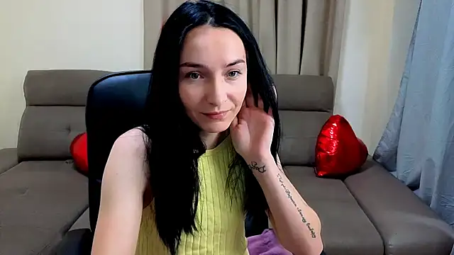 Snapshot of Emilly__Grey chatting on February 10, 7:29 pm Emilly Grey online show from February 10, 7:29 pm