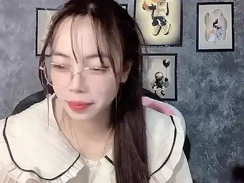 Snapshot of Ellie039 chatting on October 19, 5:35 pm Ellie039 online show from October 19, 5:35 pm