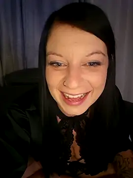 MieziMinz online show from October 10, 8:08 pm