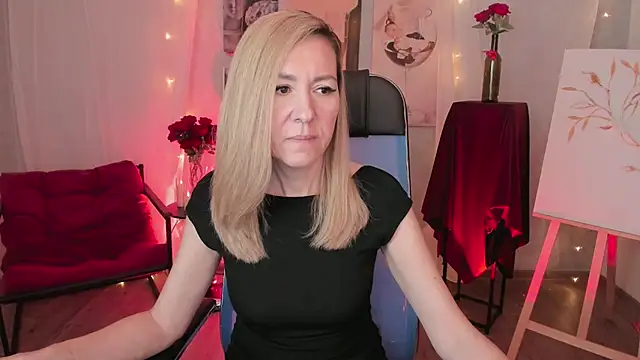 DonnaSmitth online show from March 12, 7:20 pm