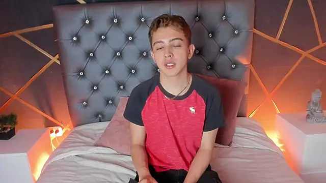 Lian Miller1  online show from October 7, 1:19 pm