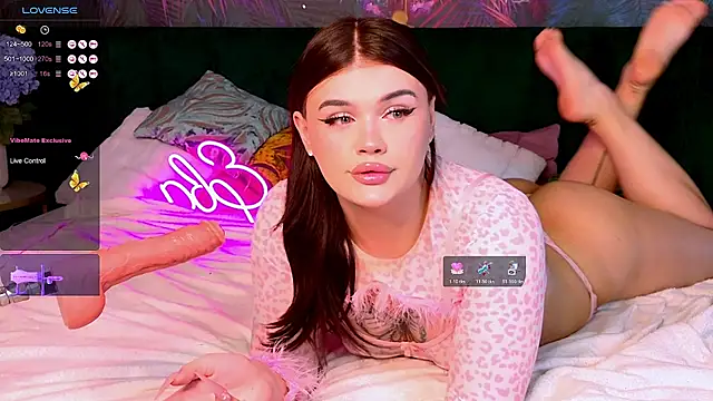 EvaaLane online show from April 20, 7:33 am