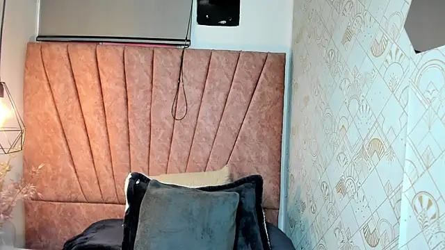 Issa Milf   online show from November 15, 12:13 pm