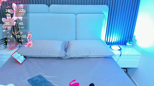 liz  cute online show from November 22, 11:53 am